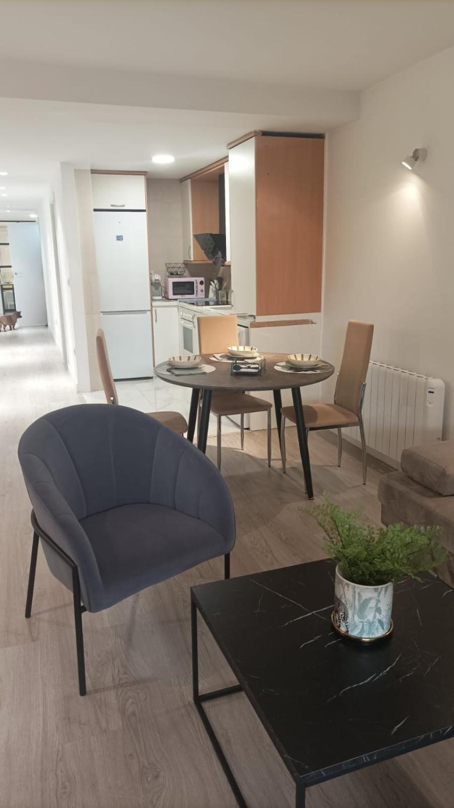 Moderno Apartamento Con Garaje Privado En El Centro De Vigo Exterior photo
