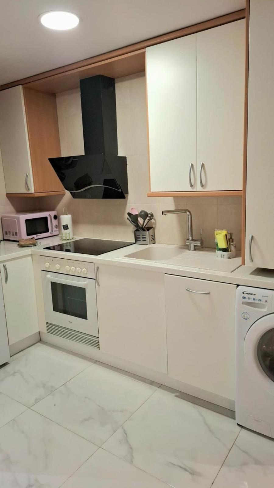 Moderno Apartamento Con Garaje Privado En El Centro De Vigo Exterior photo